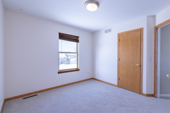 4698 Squaw Valley, LOVES PARK, Illinois 61111, 4 Bedrooms Bedrooms, ,2 BathroomsBathrooms,House,For Sale,Squaw Valley,202600512