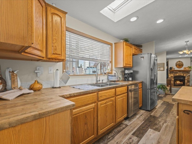 5644 Buttercup, MACHESNEY PARK, Illinois 61115, 3 Bedrooms Bedrooms, ,2 BathroomsBathrooms,House,For Sale,Buttercup,202600516