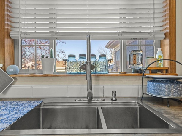 5644 Buttercup, MACHESNEY PARK, Illinois 61115, 3 Bedrooms Bedrooms, ,2 BathroomsBathrooms,House,For Sale,Buttercup,202600516