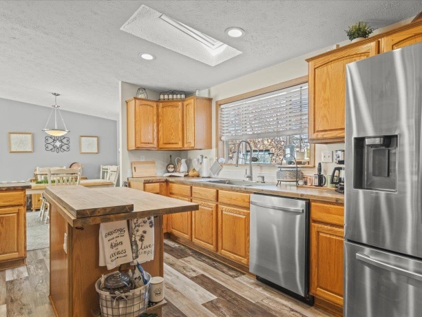 5644 Buttercup, MACHESNEY PARK, Illinois 61115, 3 Bedrooms Bedrooms, ,2 BathroomsBathrooms,House,For Sale,Buttercup,202600516