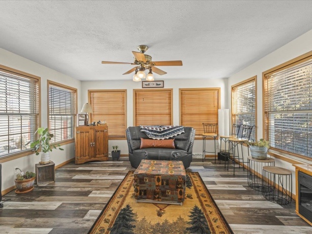 5644 Buttercup, MACHESNEY PARK, Illinois 61115, 3 Bedrooms Bedrooms, ,2 BathroomsBathrooms,House,For Sale,Buttercup,202600516