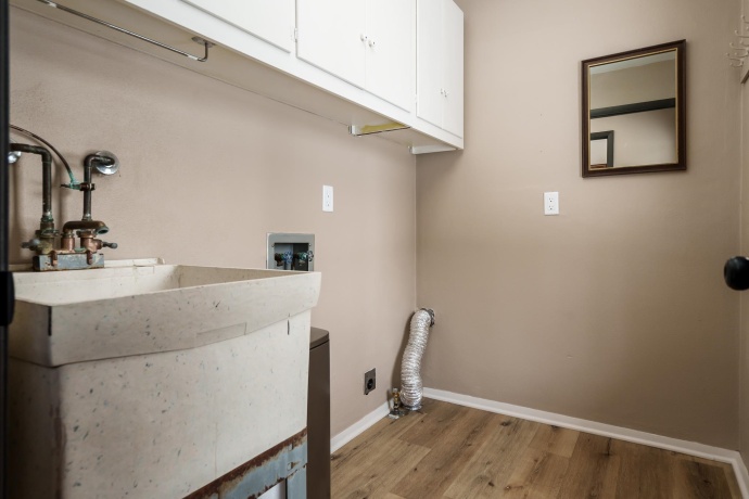 6747 Lynnhurst, ROSCOE, Illinois 61073, 3 Bedrooms Bedrooms, ,2 BathroomsBathrooms,House,For Sale,Lynnhurst,202600519