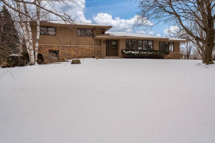 6747 Lynnhurst, ROSCOE, Illinois 61073, 3 Bedrooms Bedrooms, ,2 BathroomsBathrooms,House,For Sale,Lynnhurst,202600519