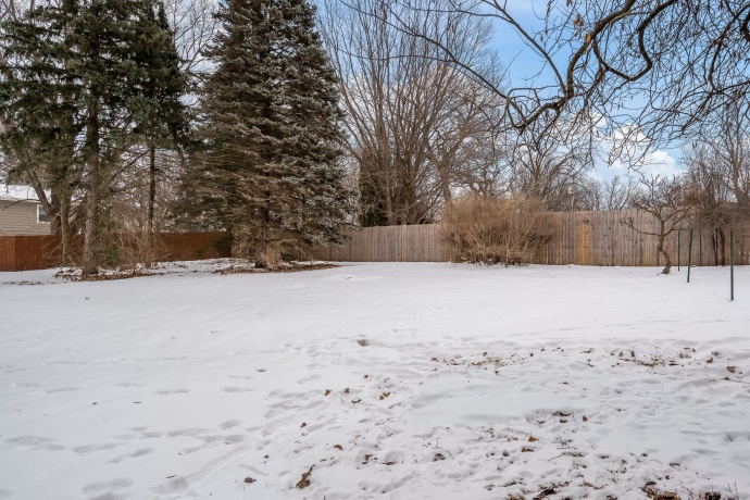 6747 Lynnhurst, ROSCOE, Illinois 61073, 3 Bedrooms Bedrooms, ,2 BathroomsBathrooms,House,For Sale,Lynnhurst,202600519