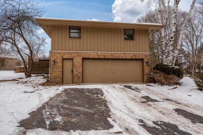 6747 Lynnhurst, ROSCOE, Illinois 61073, 3 Bedrooms Bedrooms, ,2 BathroomsBathrooms,House,For Sale,Lynnhurst,202600519