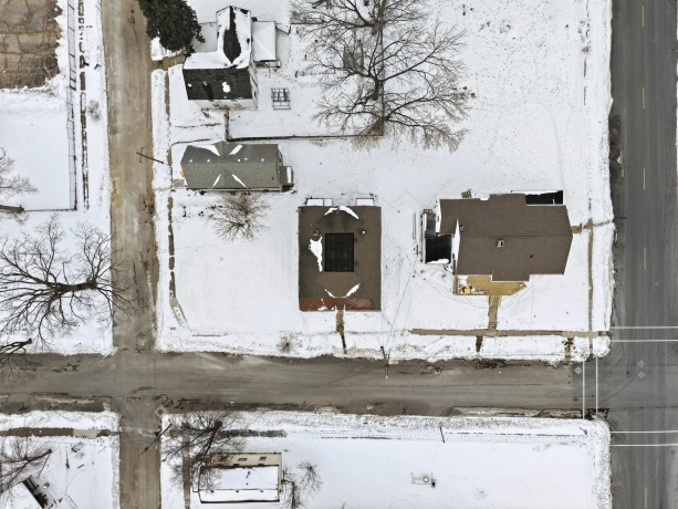 108-110 Iroquois, FREEPORT, Illinois 61032, ,2 Units,For Sale,Iroquois,202600522