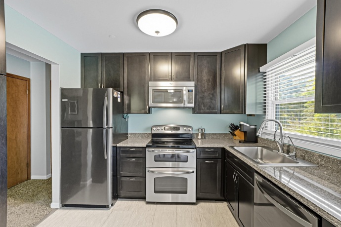 2124 Middlebury, FREEPORT, Illinois 61032, 3 Bedrooms Bedrooms, ,1 BathroomBathrooms,House,For Sale,Middlebury,202505796