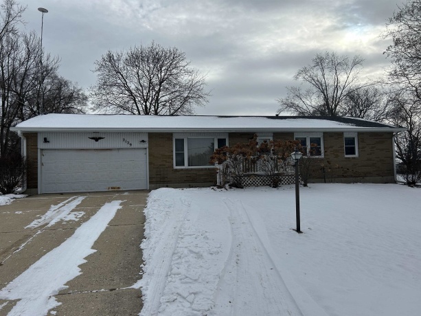 2129 Sunset, FREEPORT, Illinois 61032, 3 Bedrooms Bedrooms, ,1 BathroomBathrooms,House,For Sale,Sunset,202600524