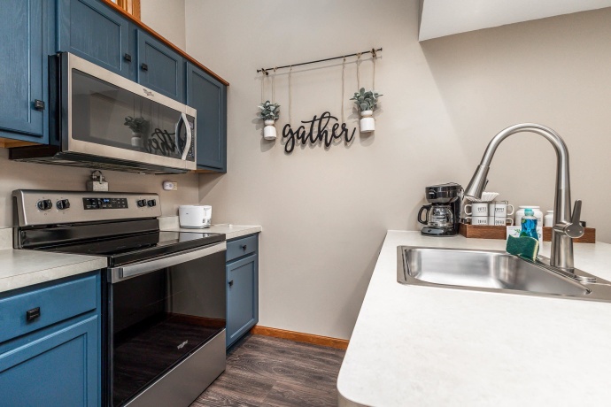 2 Creekwood, GALENA, Illinois 61036, 2 Bedrooms Bedrooms, ,2 BathroomsBathrooms,Condominium,For Sale,Creekwood,202600525