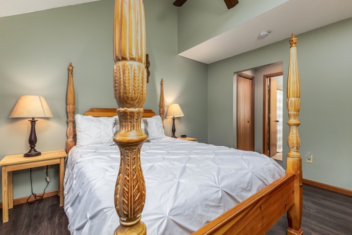 2 Creekwood, GALENA, Illinois 61036, 2 Bedrooms Bedrooms, ,2 BathroomsBathrooms,Condominium,For Sale,Creekwood,202600525