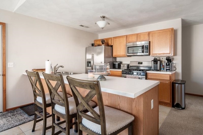 10138 MONARCH RD #4, ROSCOE, Illinois 61073, 2 Bedrooms Bedrooms, ,2 BathroomsBathrooms,Condominium,For Sale,MONARCH RD #4,202600528