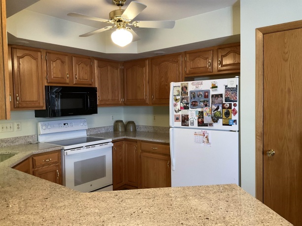 6573 Laurelwood, ROCKFORD, Illinois 61108, 2 Bedrooms Bedrooms, ,2 BathroomsBathrooms,Condominium,For Sale,Laurelwood,202600529