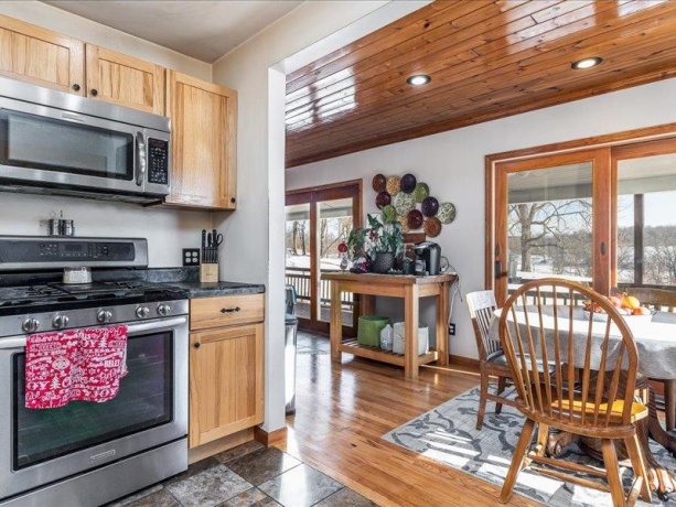 9257 Veta Grande, SCALES MOUND, Illinois 61075, 3 Bedrooms Bedrooms, ,2 BathroomsBathrooms,House,For Sale,Veta Grande,202507610