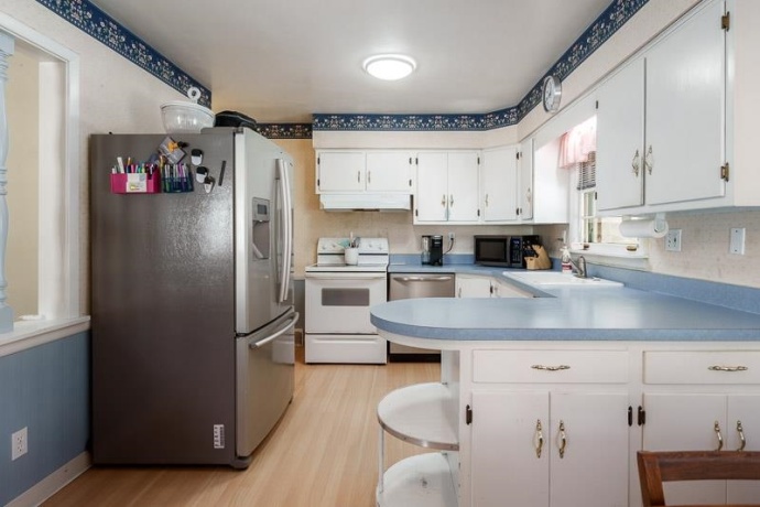 926 Stratford, ROCKFORD, Illinois 61107, 3 Bedrooms Bedrooms, ,2 BathroomsBathrooms,House,For Sale,Stratford,202600535