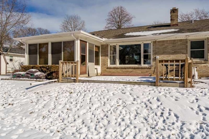 926 Stratford, ROCKFORD, Illinois 61107, 3 Bedrooms Bedrooms, ,2 BathroomsBathrooms,House,For Sale,Stratford,202600535