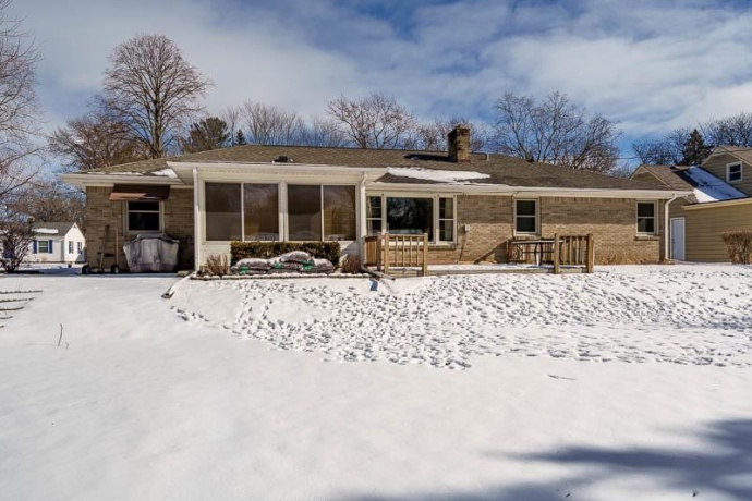 926 Stratford, ROCKFORD, Illinois 61107, 3 Bedrooms Bedrooms, ,2 BathroomsBathrooms,House,For Sale,Stratford,202600535