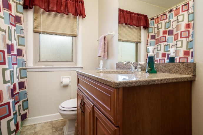 926 Stratford, ROCKFORD, Illinois 61107, 3 Bedrooms Bedrooms, ,2 BathroomsBathrooms,House,For Sale,Stratford,202600535