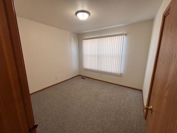 1401 Hazelwood, BELVIDERE, Illinois 61008, 3 Bedrooms Bedrooms, ,1 BathroomBathrooms,House,For Sale,Hazelwood,202600544