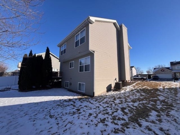 1401 Hazelwood, BELVIDERE, Illinois 61008, 3 Bedrooms Bedrooms, ,1 BathroomBathrooms,House,For Sale,Hazelwood,202600544