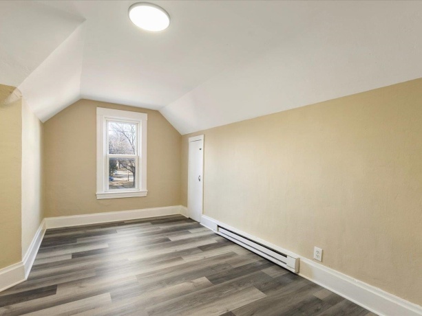 1004 15th, ROCKFORD, Illinois 61104, 4 Bedrooms Bedrooms, ,1 BathroomBathrooms,House,For Sale,15th,202600231