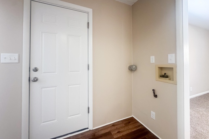 1424 Comanche, ROCKFORD, Illinois 61107, 3 Bedrooms Bedrooms, ,2 BathroomsBathrooms,House,For Sale,Comanche,202600547