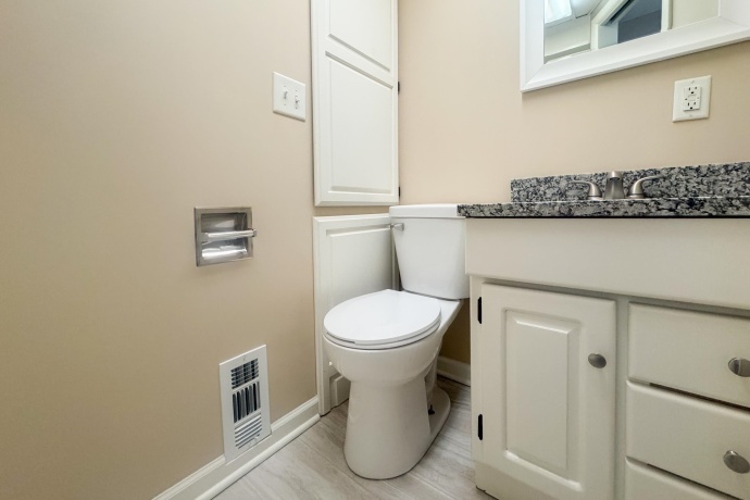 1424 Comanche, ROCKFORD, Illinois 61107, 3 Bedrooms Bedrooms, ,2 BathroomsBathrooms,House,For Sale,Comanche,202600547