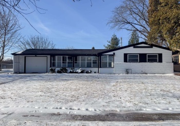 1424 Comanche, ROCKFORD, Illinois 61107, 3 Bedrooms Bedrooms, ,2 BathroomsBathrooms,House,For Sale,Comanche,202600547