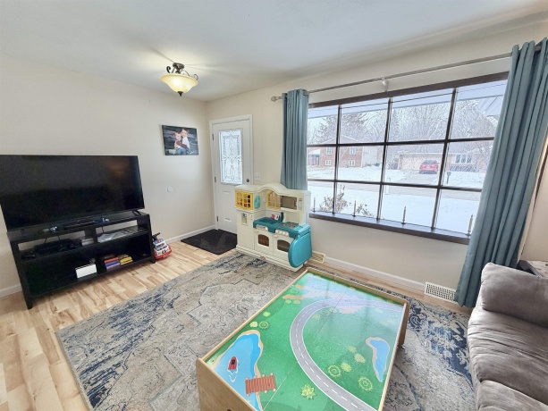 5639 Haddon, ROCKFORD, Illinois 61114, 4 Bedrooms Bedrooms, ,2 BathroomsBathrooms,House,For Sale,Haddon,202600383