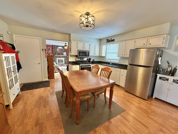 5639 Haddon, ROCKFORD, Illinois 61114, 4 Bedrooms Bedrooms, ,2 BathroomsBathrooms,House,For Sale,Haddon,202600383