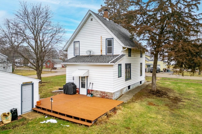 612 Chicago, BELVIDERE, Illinois 61008, 4 Bedrooms Bedrooms, ,1 BathroomBathrooms,House,For Sale,Chicago,202600244