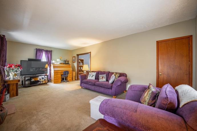 612 Chicago, BELVIDERE, Illinois 61008, 4 Bedrooms Bedrooms, ,1 BathroomBathrooms,House,For Sale,Chicago,202600244