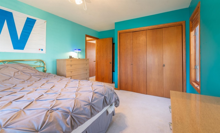 684 Sioux, FREEPORT, Illinois 61032, 4 Bedrooms Bedrooms, ,3 BathroomsBathrooms,House,For Sale,Sioux,202507451