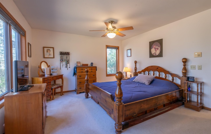 684 Sioux, FREEPORT, Illinois 61032, 4 Bedrooms Bedrooms, ,3 BathroomsBathrooms,House,For Sale,Sioux,202507451