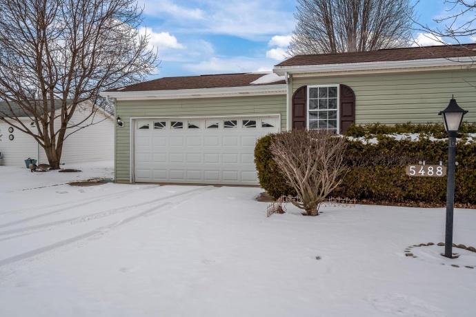 5488 Mahogany, ROSCOE, Illinois 61073, 3 Bedrooms Bedrooms, ,2 BathroomsBathrooms,House,For Sale,Mahogany,202600563