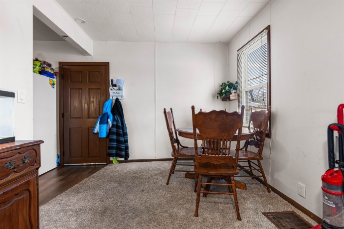 525 Memorial, ROCKFORD, Illinois 61102, 2 Bedrooms Bedrooms, ,1 BathroomBathrooms,House,For Sale,Memorial,202600564