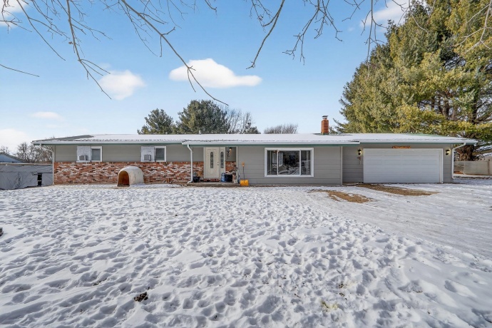 14858 Beaverton, POPLAR GROVE, Illinois 61065, 3 Bedrooms Bedrooms, ,2 BathroomsBathrooms,House,For Sale,Beaverton,202600566