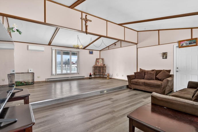 14858 Beaverton, POPLAR GROVE, Illinois 61065, 3 Bedrooms Bedrooms, ,2 BathroomsBathrooms,House,For Sale,Beaverton,202600566