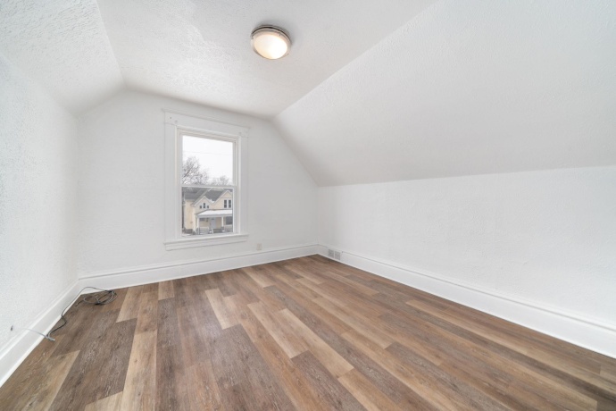 906 5th, ROCKFORD, Illinois 61104, ,2 Units,For Sale,5th,202600567