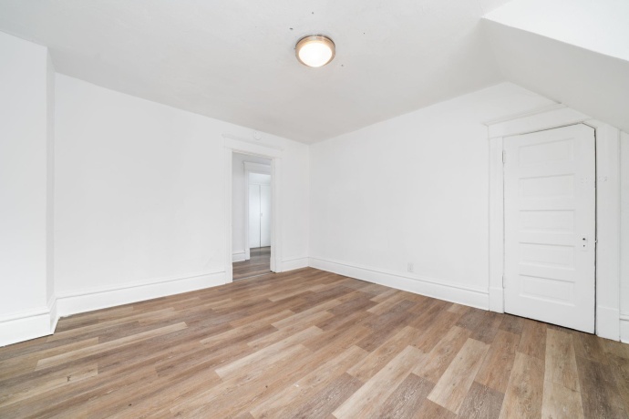 906 5th, ROCKFORD, Illinois 61104, ,2 Units,For Sale,5th,202600567