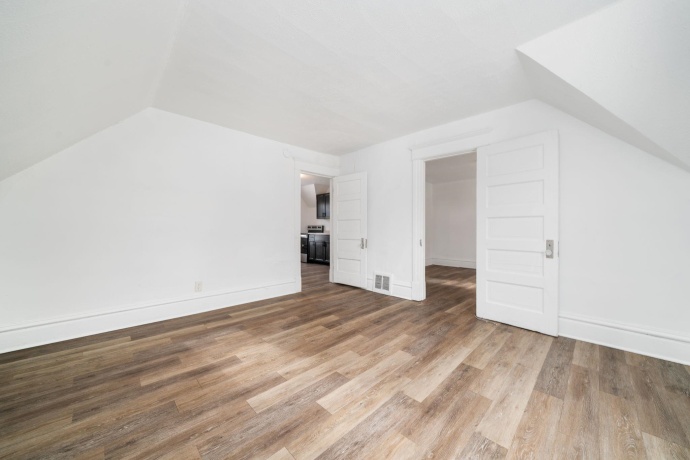 906 5th, ROCKFORD, Illinois 61104, ,2 Units,For Sale,5th,202600567