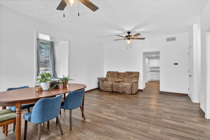 7571 IL 75, ROCK CITY, Illinois 61070, 3 Bedrooms Bedrooms, ,2 BathroomsBathrooms,House,For Sale,IL 75,202600569