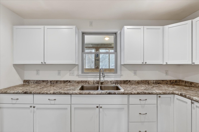 7571 IL 75, ROCK CITY, Illinois 61070, 3 Bedrooms Bedrooms, ,2 BathroomsBathrooms,House,For Sale,IL 75,202600569