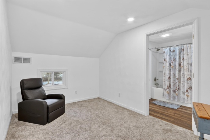 7571 IL 75, ROCK CITY, Illinois 61070, 3 Bedrooms Bedrooms, ,2 BathroomsBathrooms,House,For Sale,IL 75,202600569