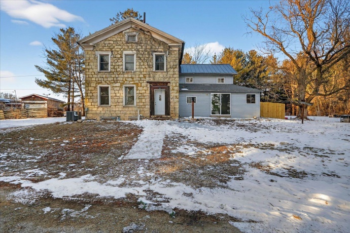 7571 IL 75, ROCK CITY, Illinois 61070, 3 Bedrooms Bedrooms, ,2 BathroomsBathrooms,House,For Sale,IL 75,202600569