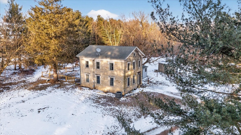 7571 IL 75, ROCK CITY, Illinois 61070, 3 Bedrooms Bedrooms, ,2 BathroomsBathrooms,House,For Sale,IL 75,202600569