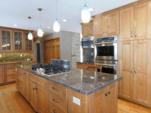 821 Tamarack, ROCKFORD, Illinois 61107, 3 Bedrooms Bedrooms, ,2 BathroomsBathrooms,House,For Sale,Tamarack,202600570