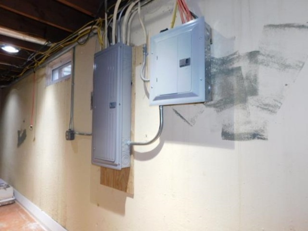 821 Tamarack, ROCKFORD, Illinois 61107, 3 Bedrooms Bedrooms, ,2 BathroomsBathrooms,House,For Sale,Tamarack,202600570