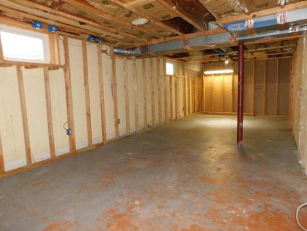 821 Tamarack, ROCKFORD, Illinois 61107, 3 Bedrooms Bedrooms, ,2 BathroomsBathrooms,House,For Sale,Tamarack,202600570