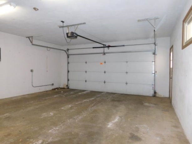 821 Tamarack, ROCKFORD, Illinois 61107, 3 Bedrooms Bedrooms, ,2 BathroomsBathrooms,House,For Sale,Tamarack,202600570