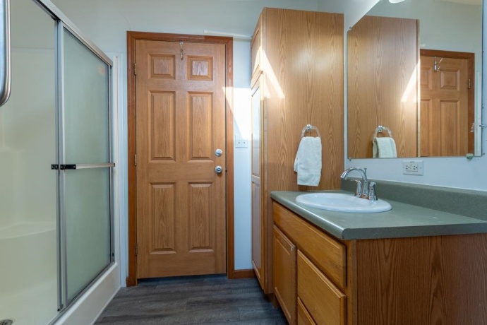 108 Smoke Signal, EAST DUBUQUE, Illinois 61025, 4 Bedrooms Bedrooms, ,2 BathroomsBathrooms,House,For Sale,Smoke Signal,202600573